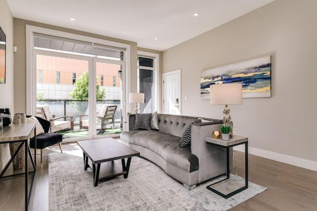 Stunning Duplex Condo #1 - Downtown River North Chicago Exterior photo