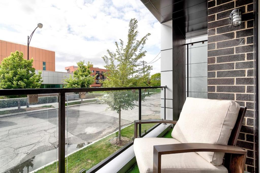 Stunning Duplex Condo #1 - Downtown River North Chicago Exterior photo